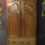 Louis XV period oak cabinet 1.57 x 2.53 m