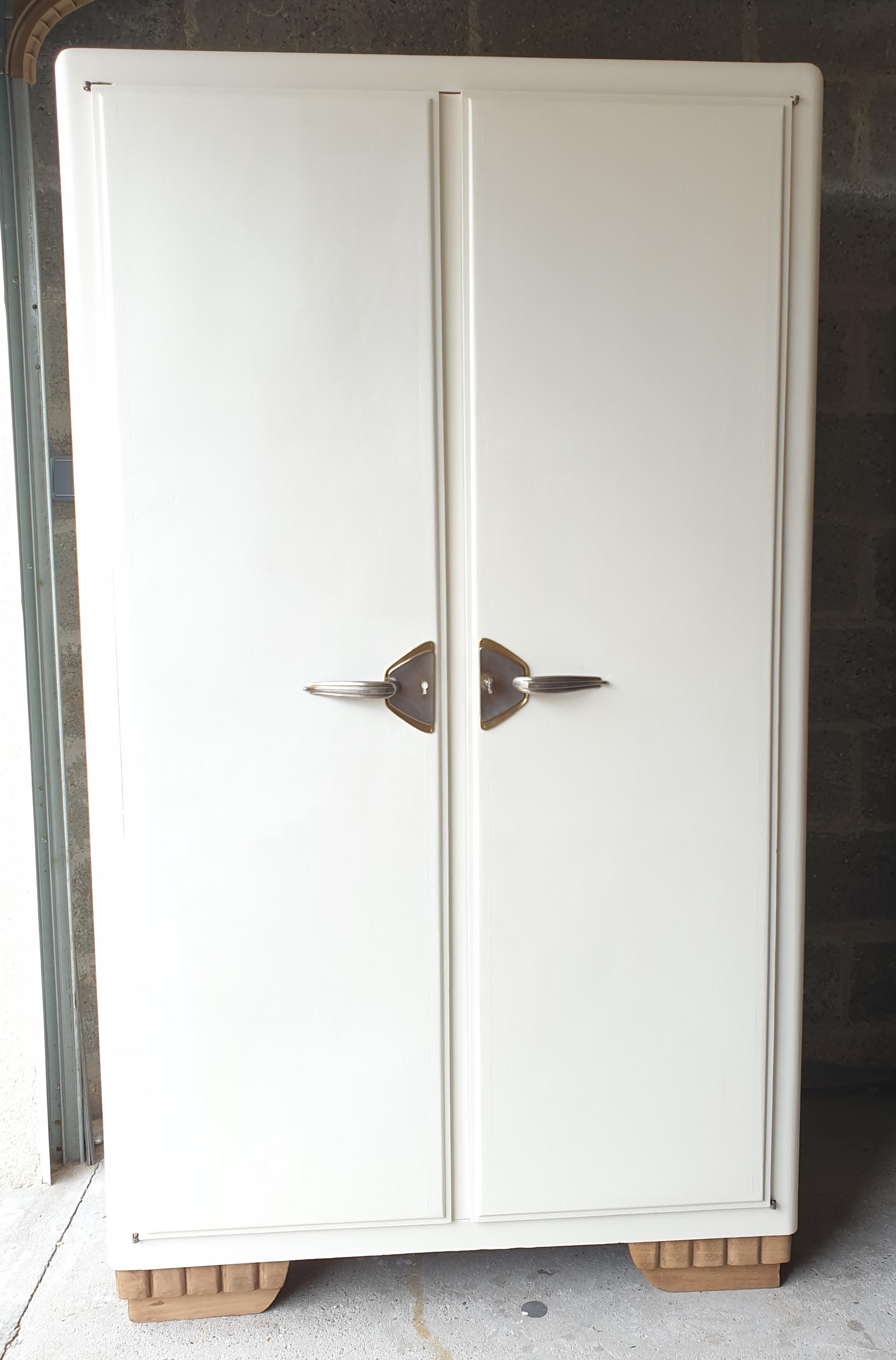 Armoire art-déco blanche