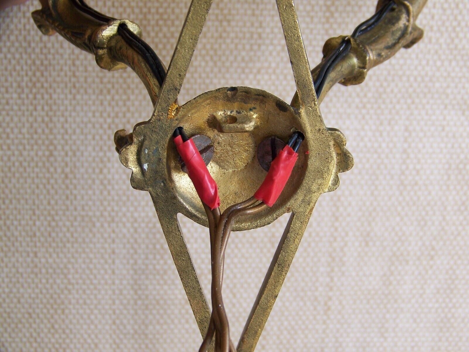 French antique bronze double Empire wall sconce with arrow and swan detail 4317.