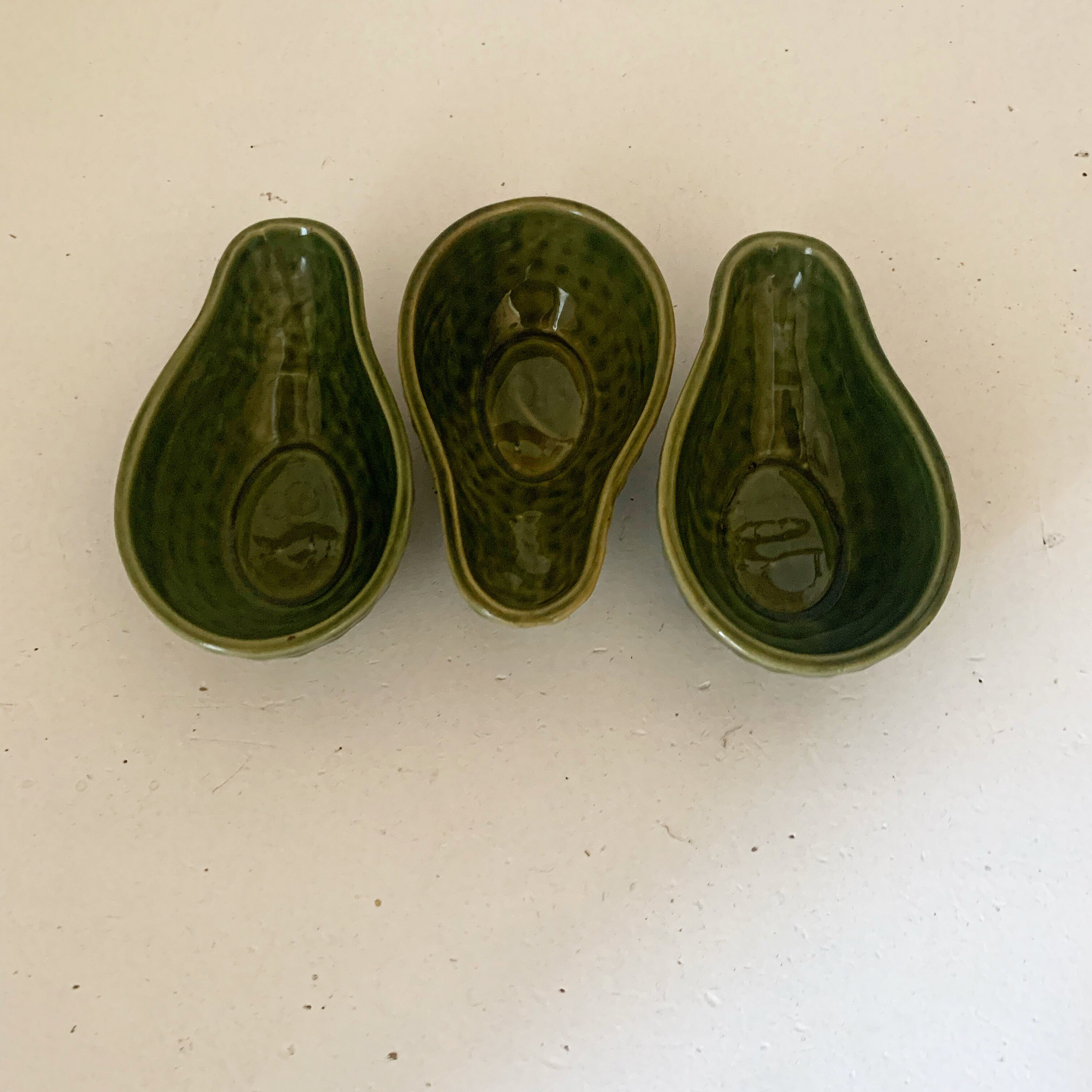 Set of 3 avocado cups