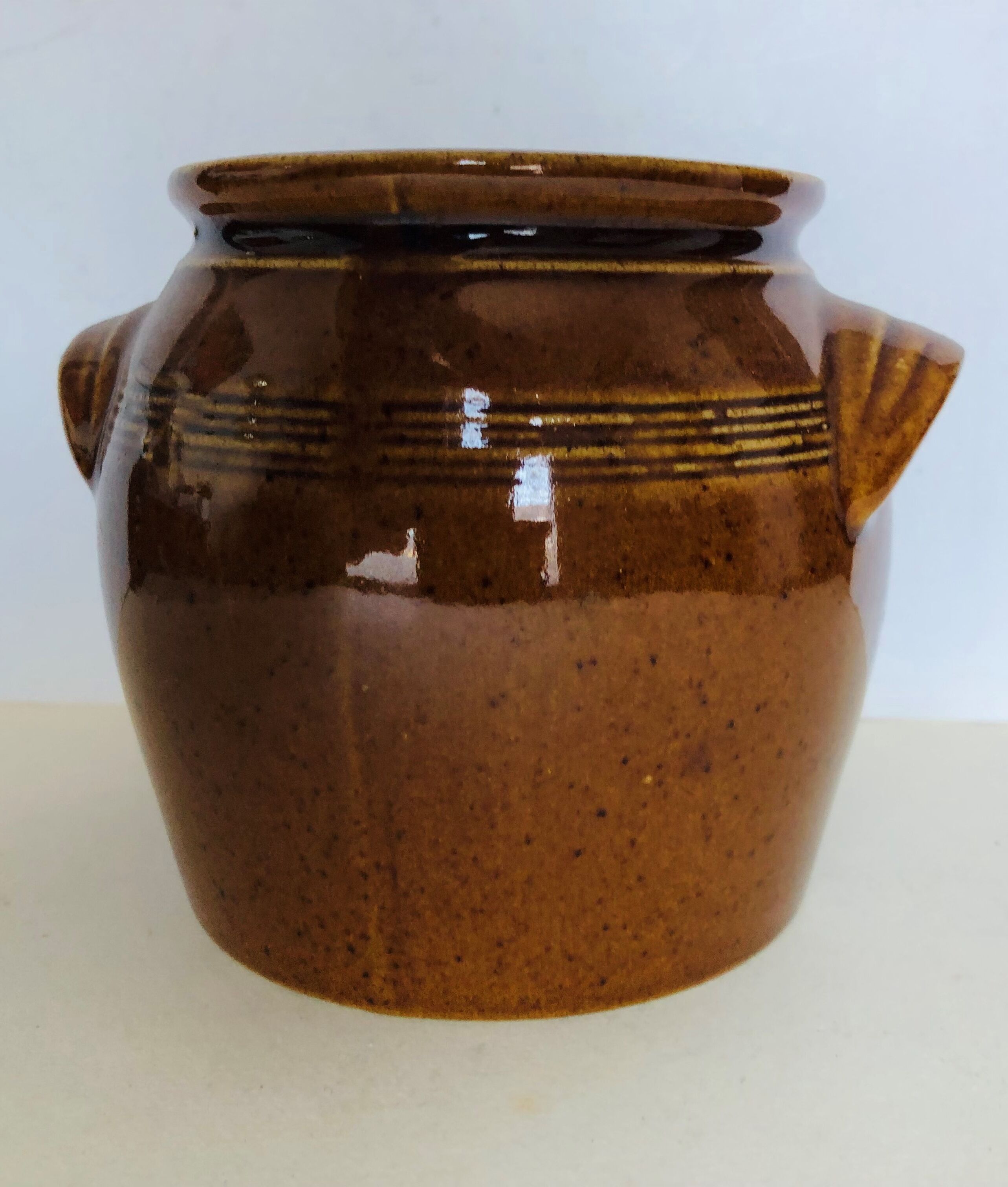 Glazed stoneware pot