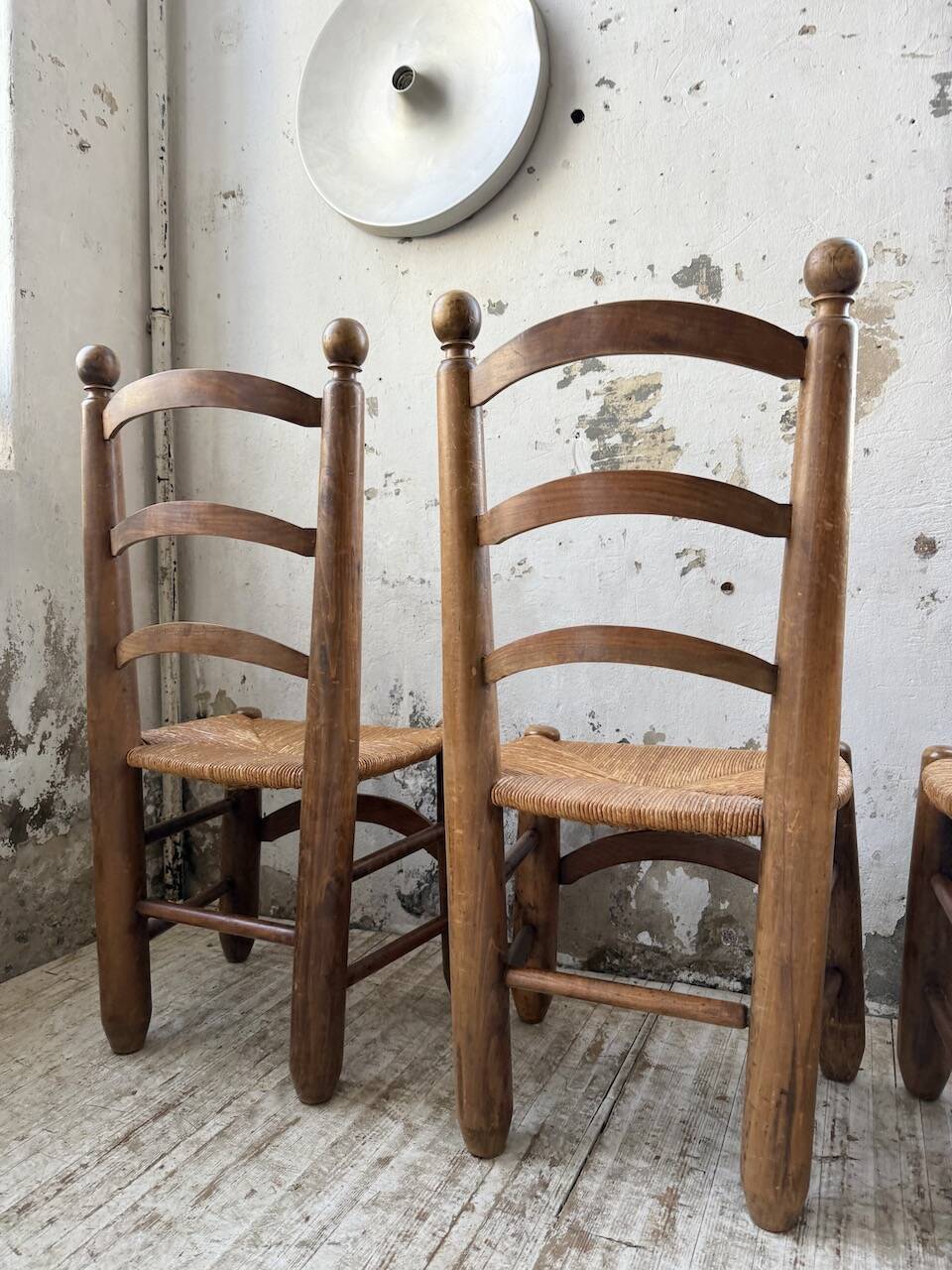 Set of 4 oak and straw chairs Dudouyt 1940