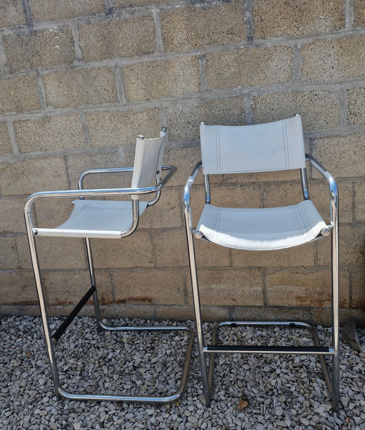 Italy 70's 2 leather bar stools