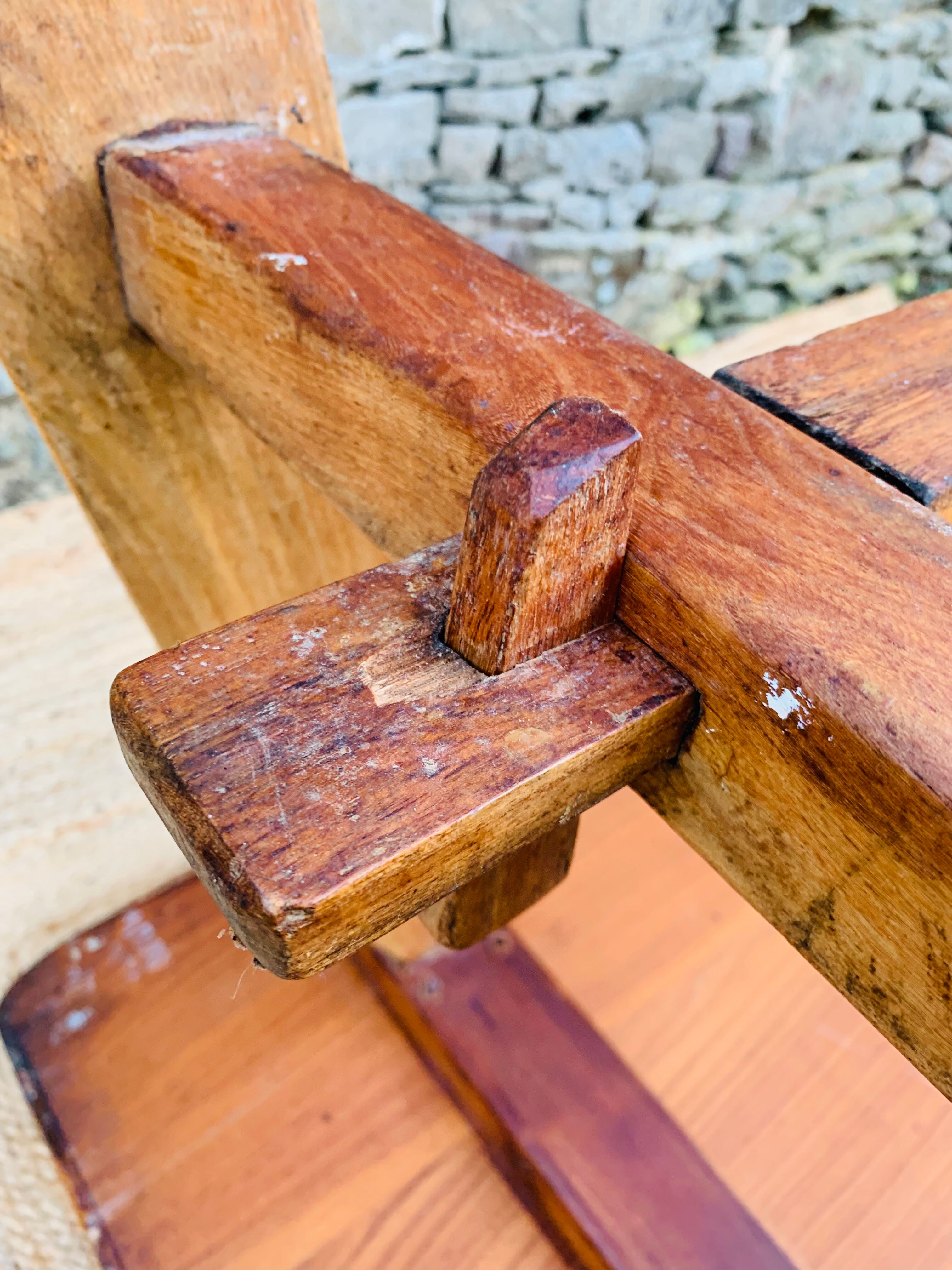 Elm table from Aranjou