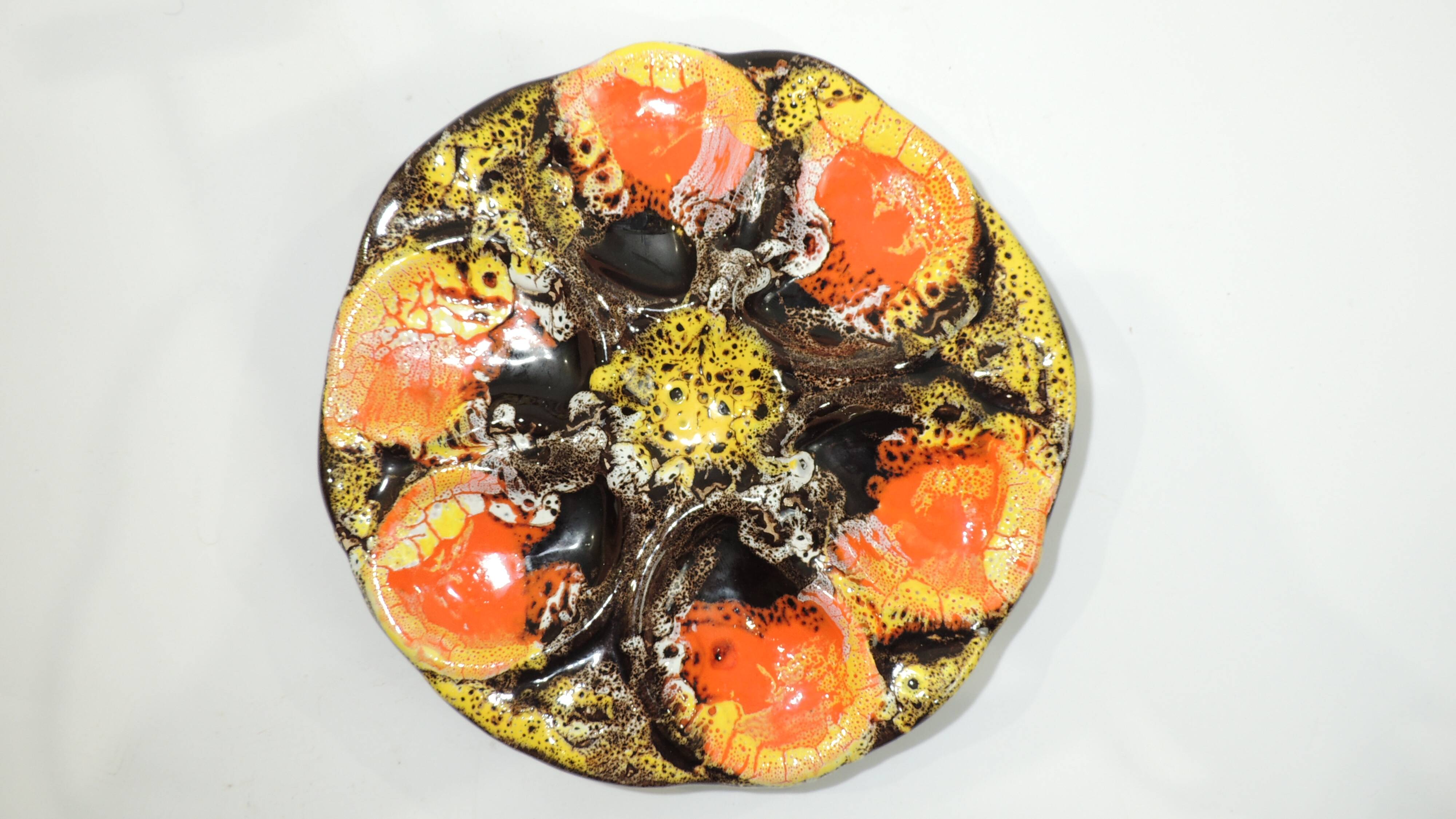 Lot six oyster plates /slip/faience