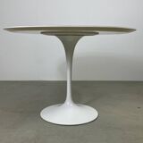 Round Tulip Dining Table by Eero Saarinen for Knoll