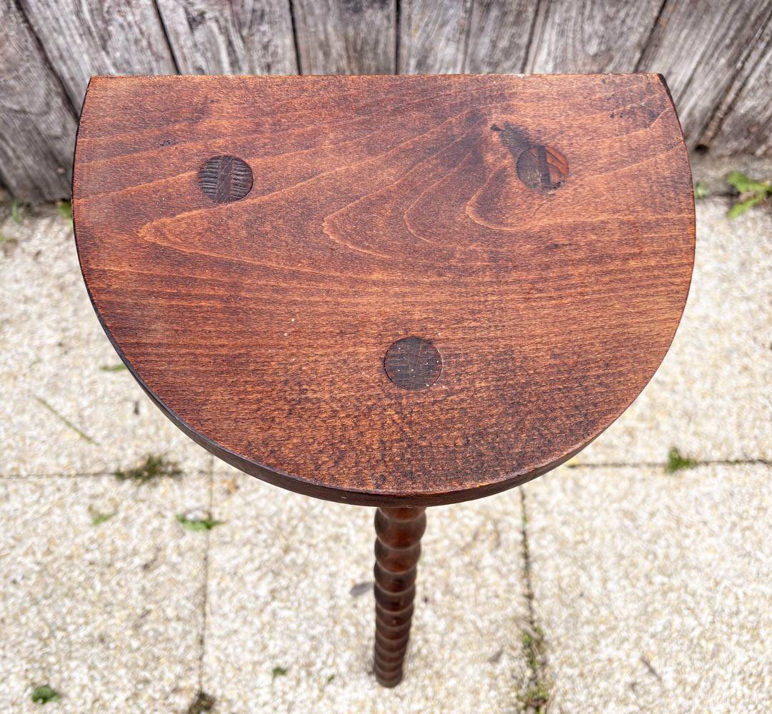 Elegant vintage demi-lune side table in turned wood, vintage, 1950s - 1960s.