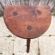 Elegant vintage demi-lune side table in turned wood, vintage, 1950s - 1960s.