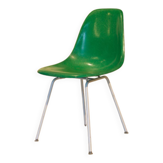 Chaise DSX -H base verte de Charles et Ray Eames Herman Miller, 1960'