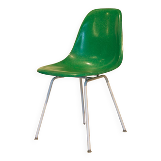 DSX-H green base chair by Charles and Ray Eames Herman Miller, 1960'