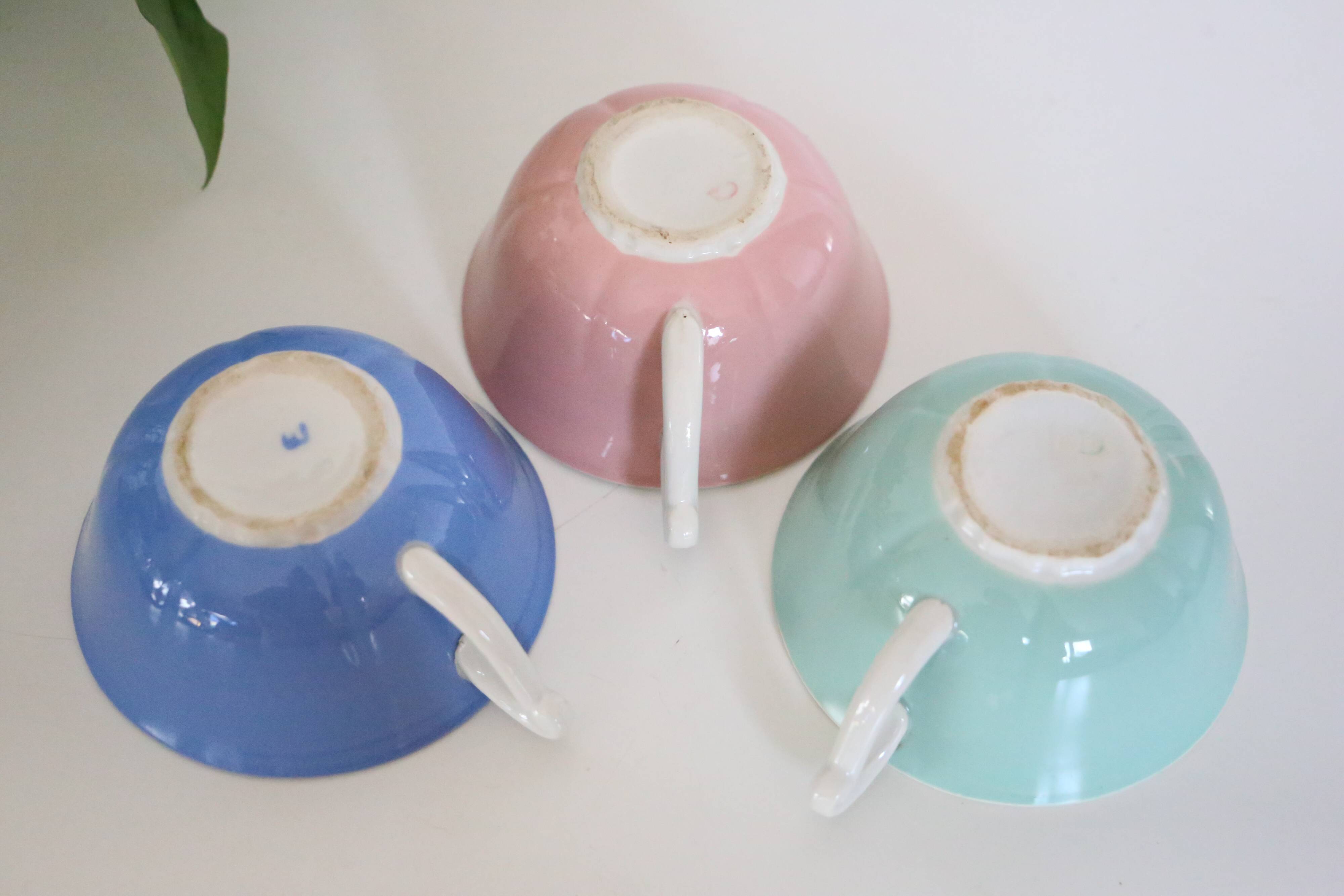 Set of 3 cups Moulin des Loups, vintage, French