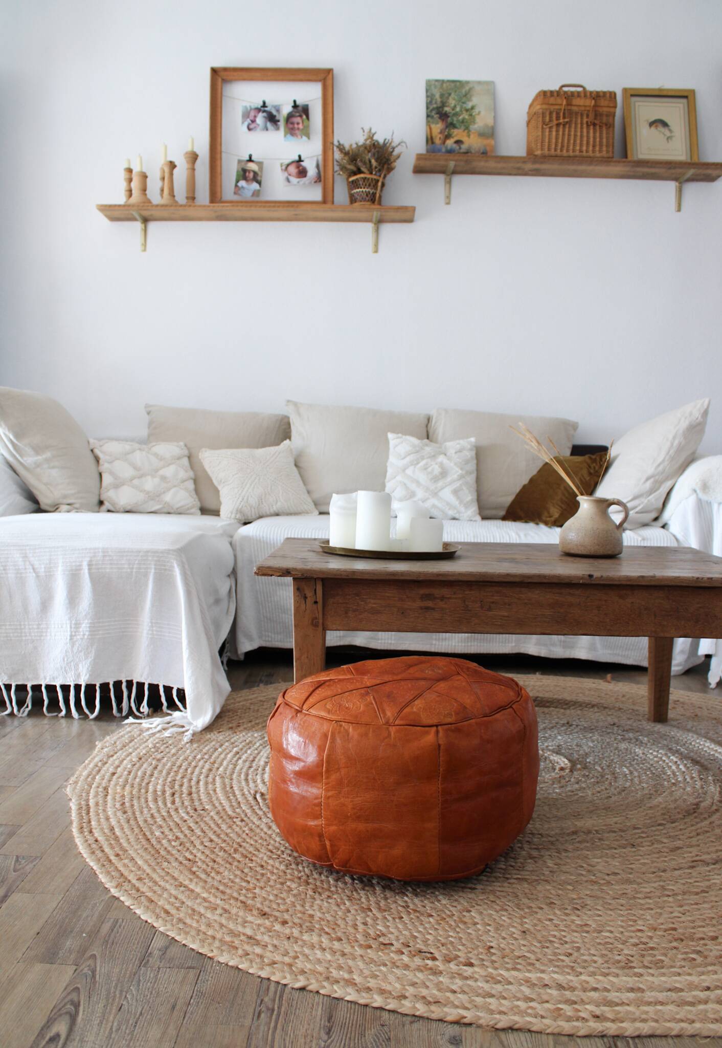 Vintage leather pouf