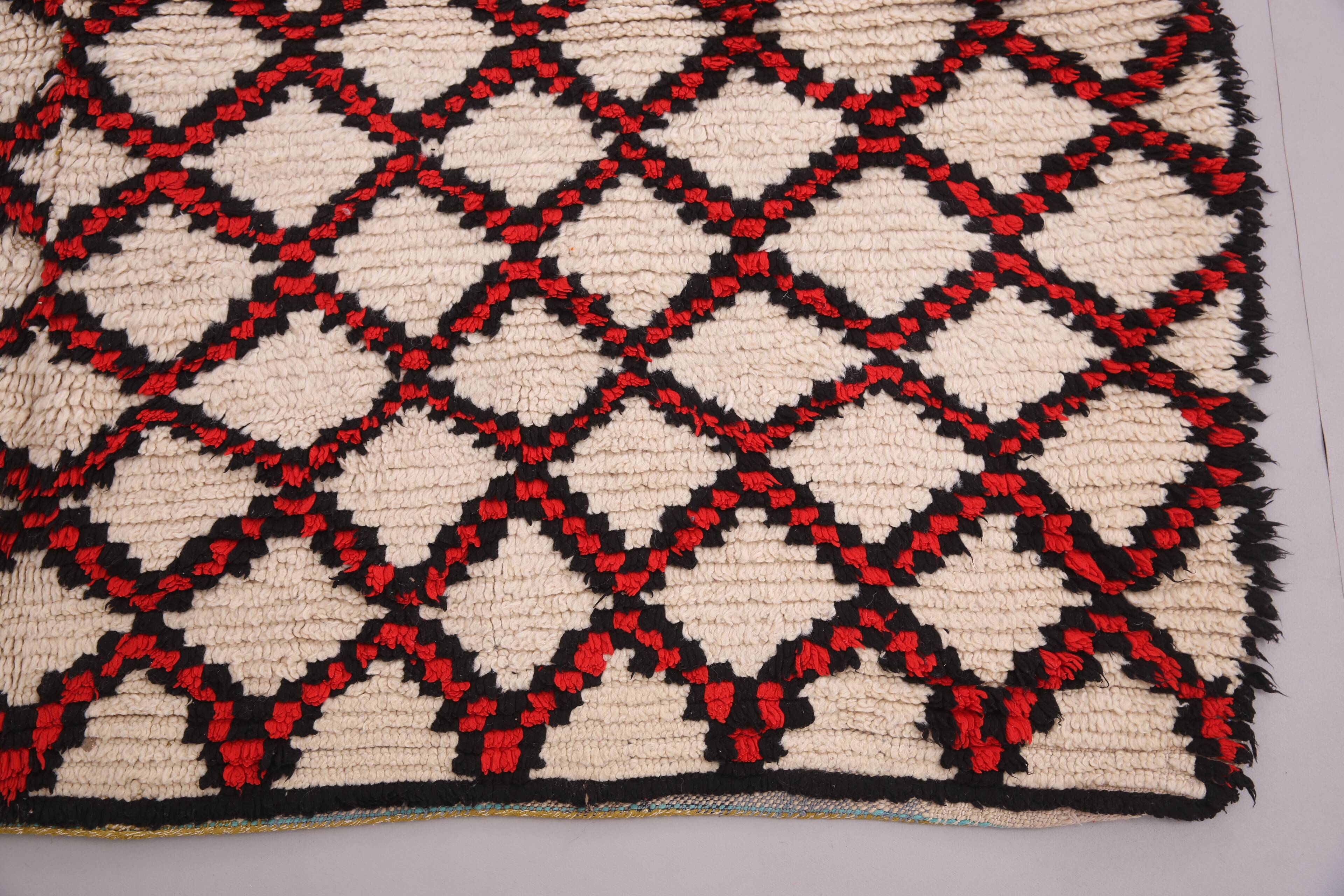 Vintage Moroccan Rug 174 x 275 cm - Berber Handmade Rug - Old moroccan rug