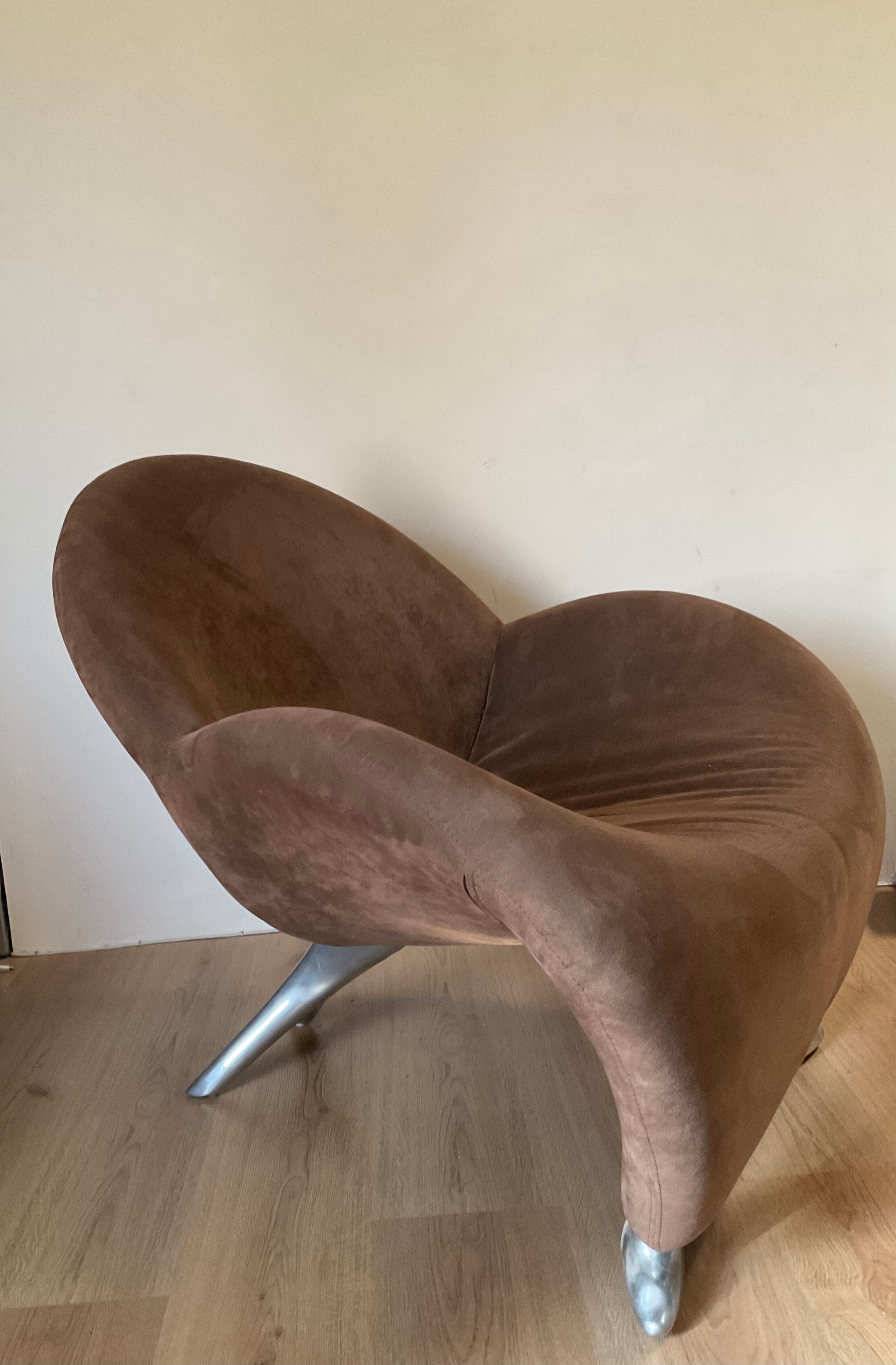 Papageno armchair by Leolux