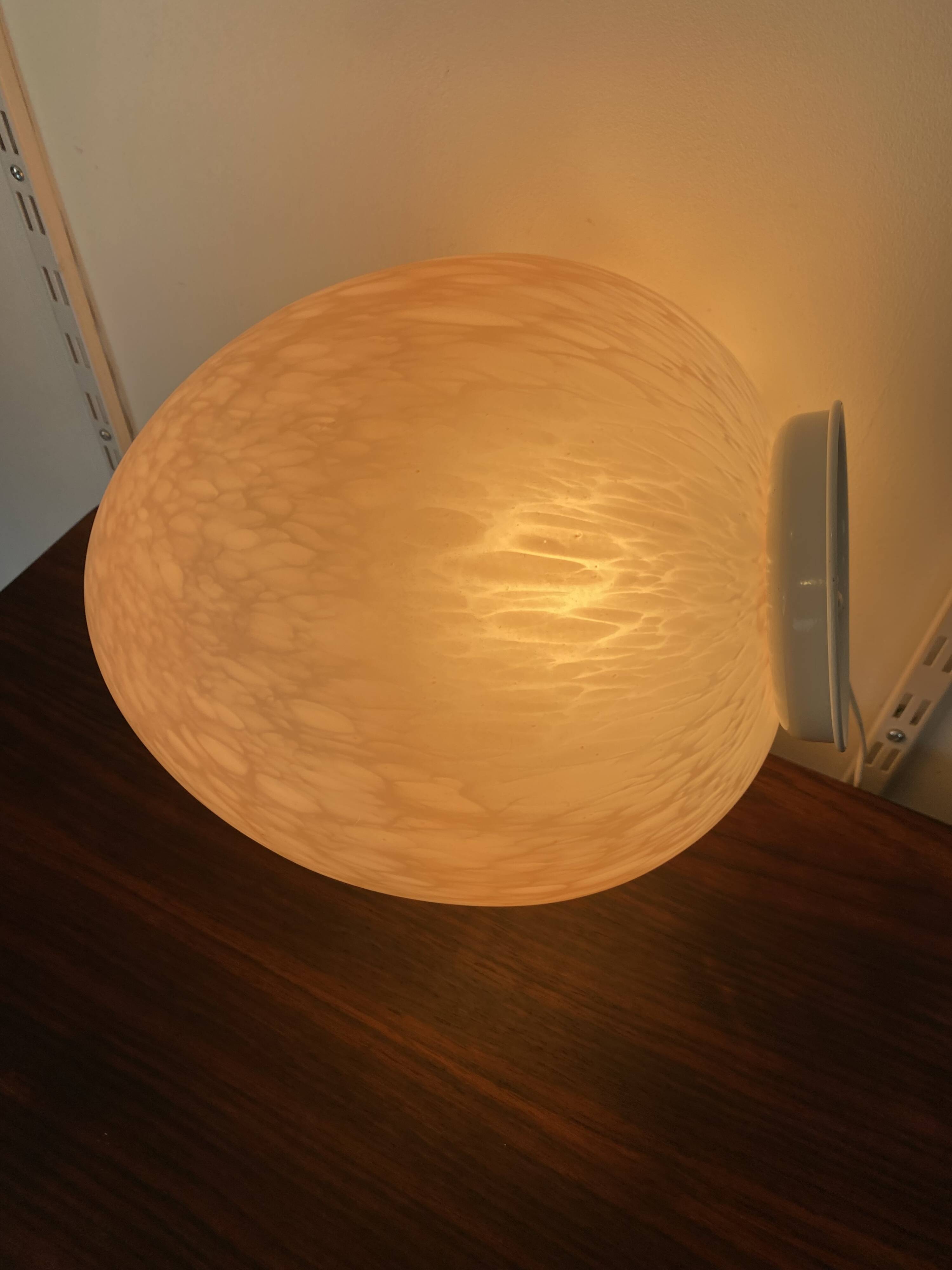 Vintage 1970s speckled glass egg lamp by Vianne in pink.