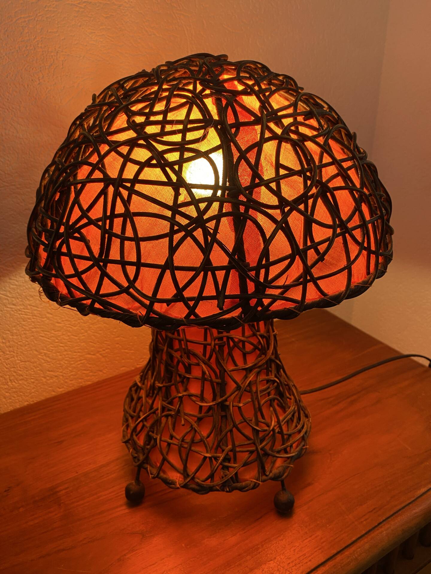 Large mushroom lamp in woven rattan