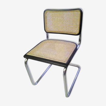 Chaise b32 cesca design par Marcel Breuer