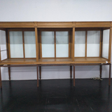 Glass buffet