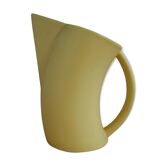 Pitcher vintage