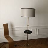 Tripod floor lamp with adjustable height and shelf from the 1960s.