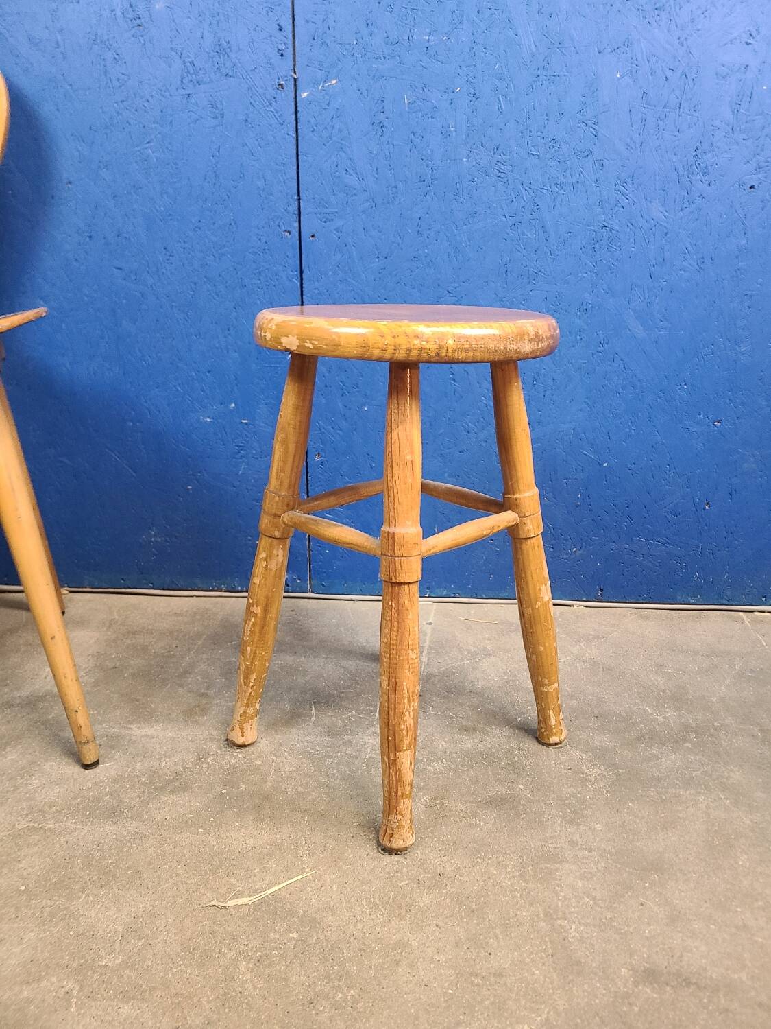 Tabouret bois massif vintage