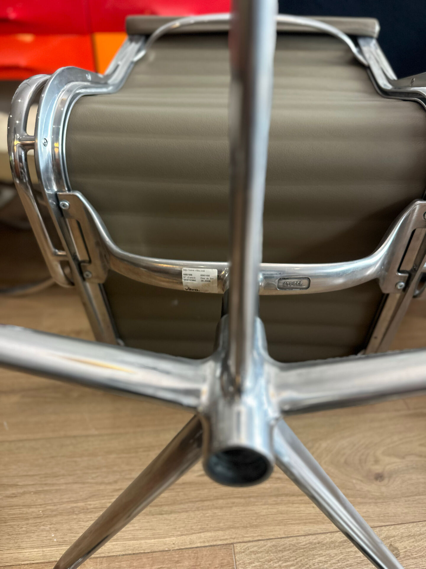 Eames Aluminium Chair office chair for Vitra