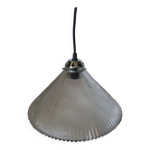 Conical glass suspension