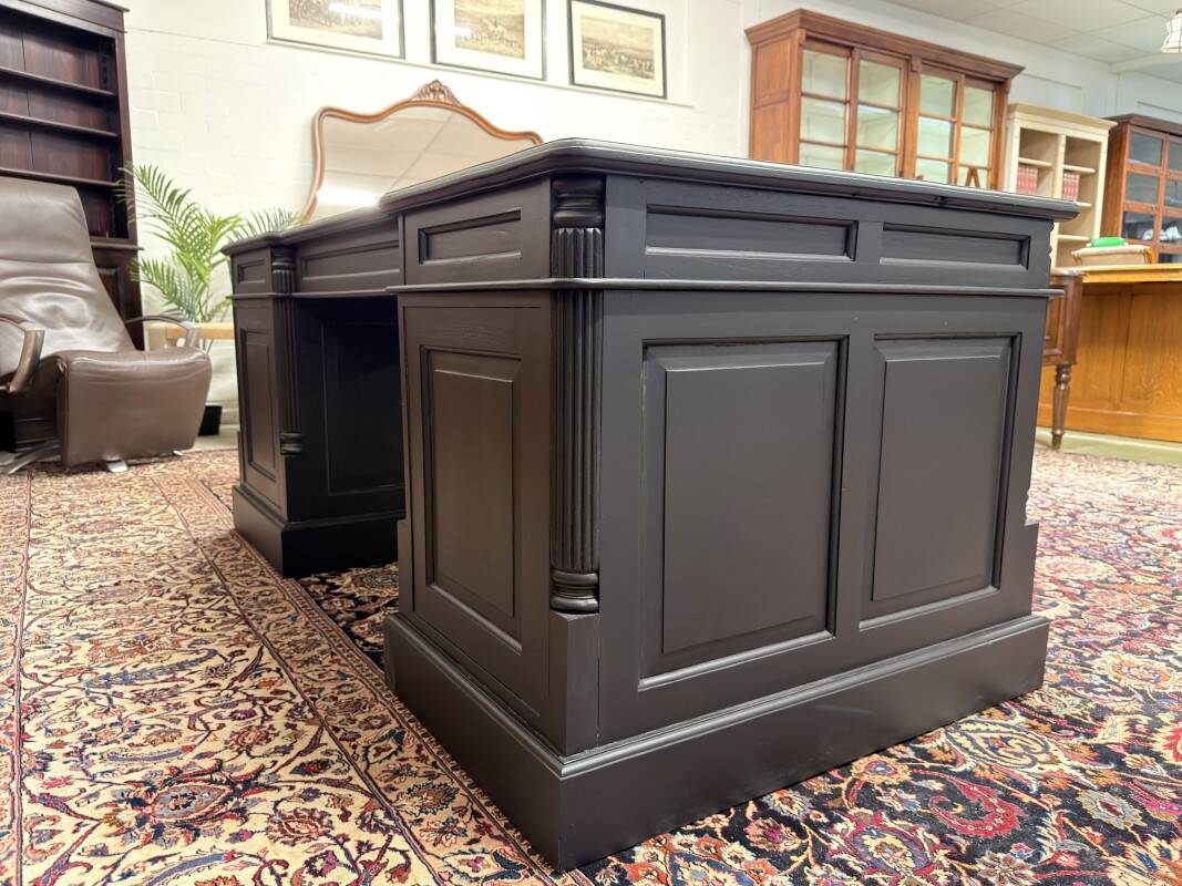 Classic English Black Chesterfield Desk