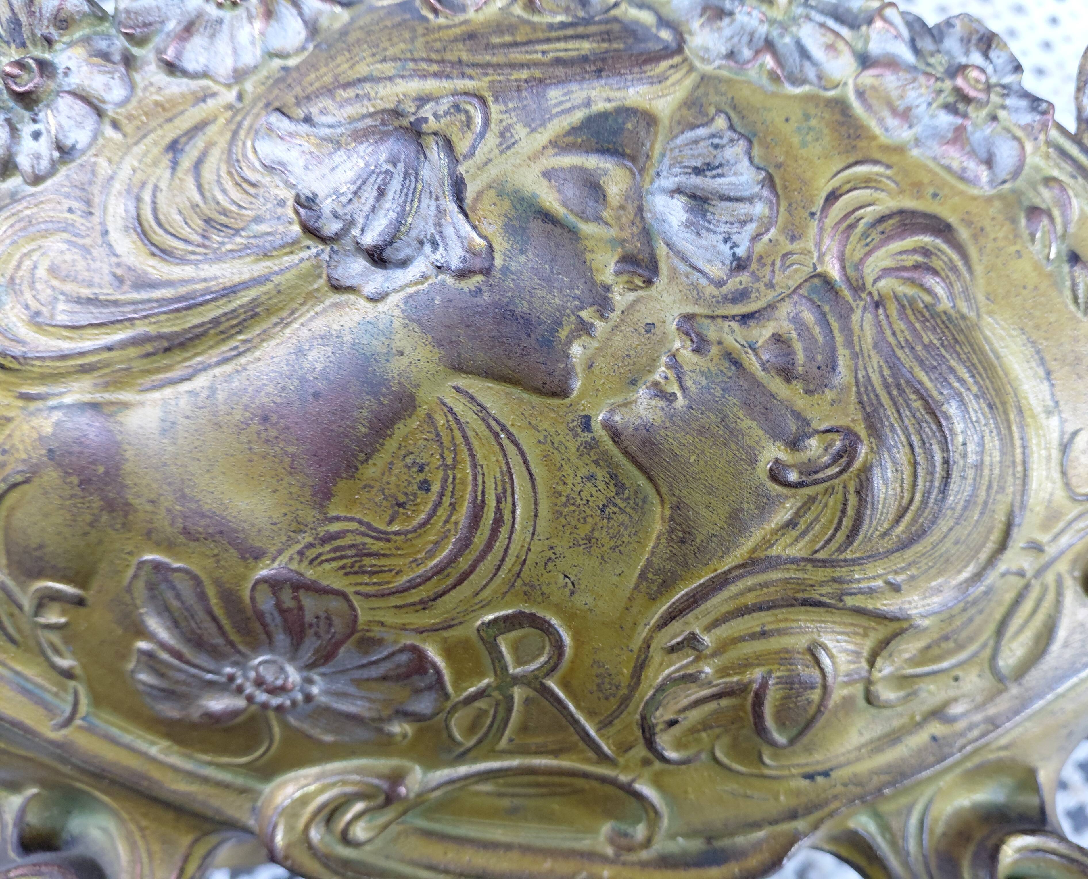 Jardinière en bronze de Claude Bonnefond