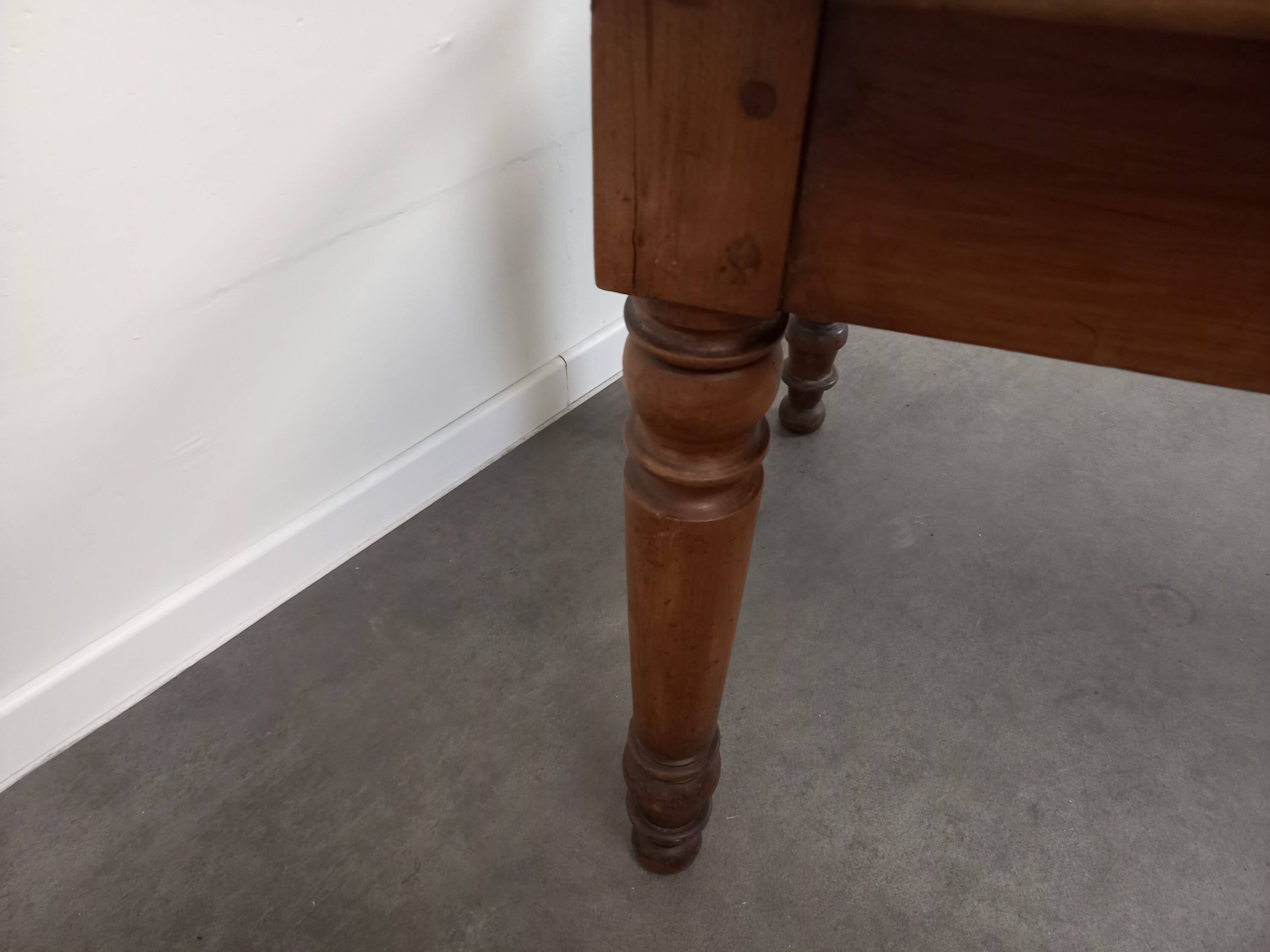 Walnut farm table 211 cm