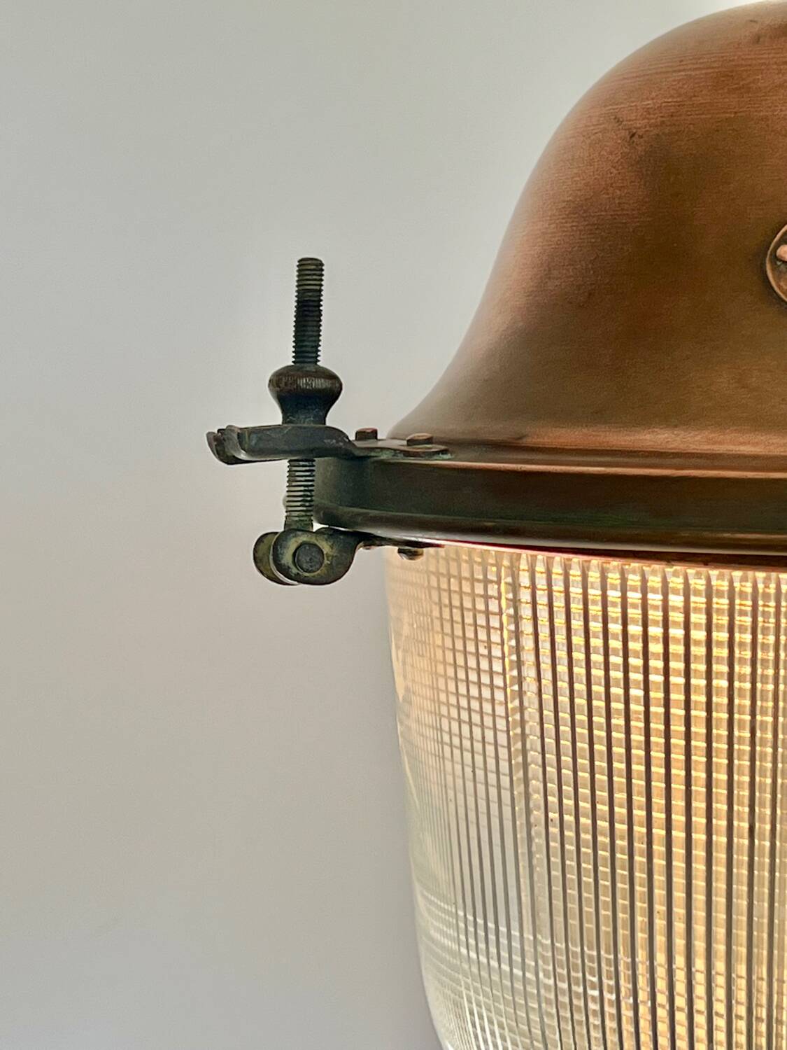 Lampe de rue suspension Holophane P530