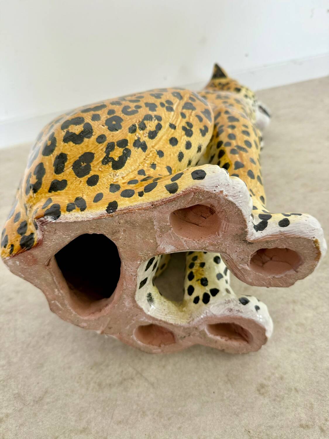 Antique terracotta leopard sculpture from the 70s vintage Italian design