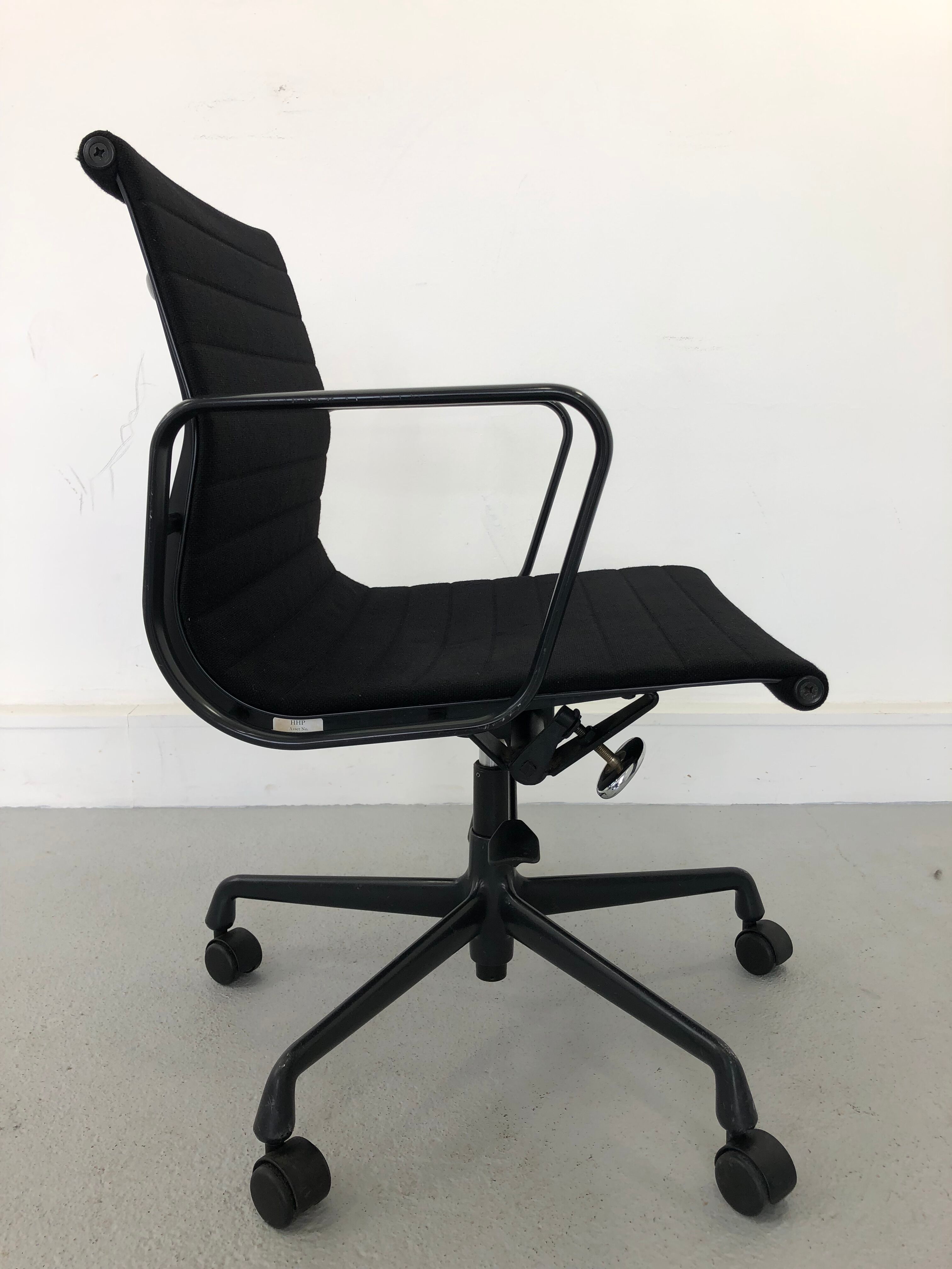 Aluminum black model EA 117 swivel chair by Charles & Ray Eames for Vitra