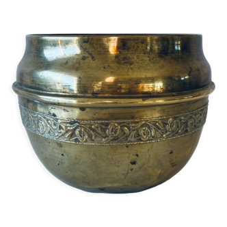 Brass pot cover