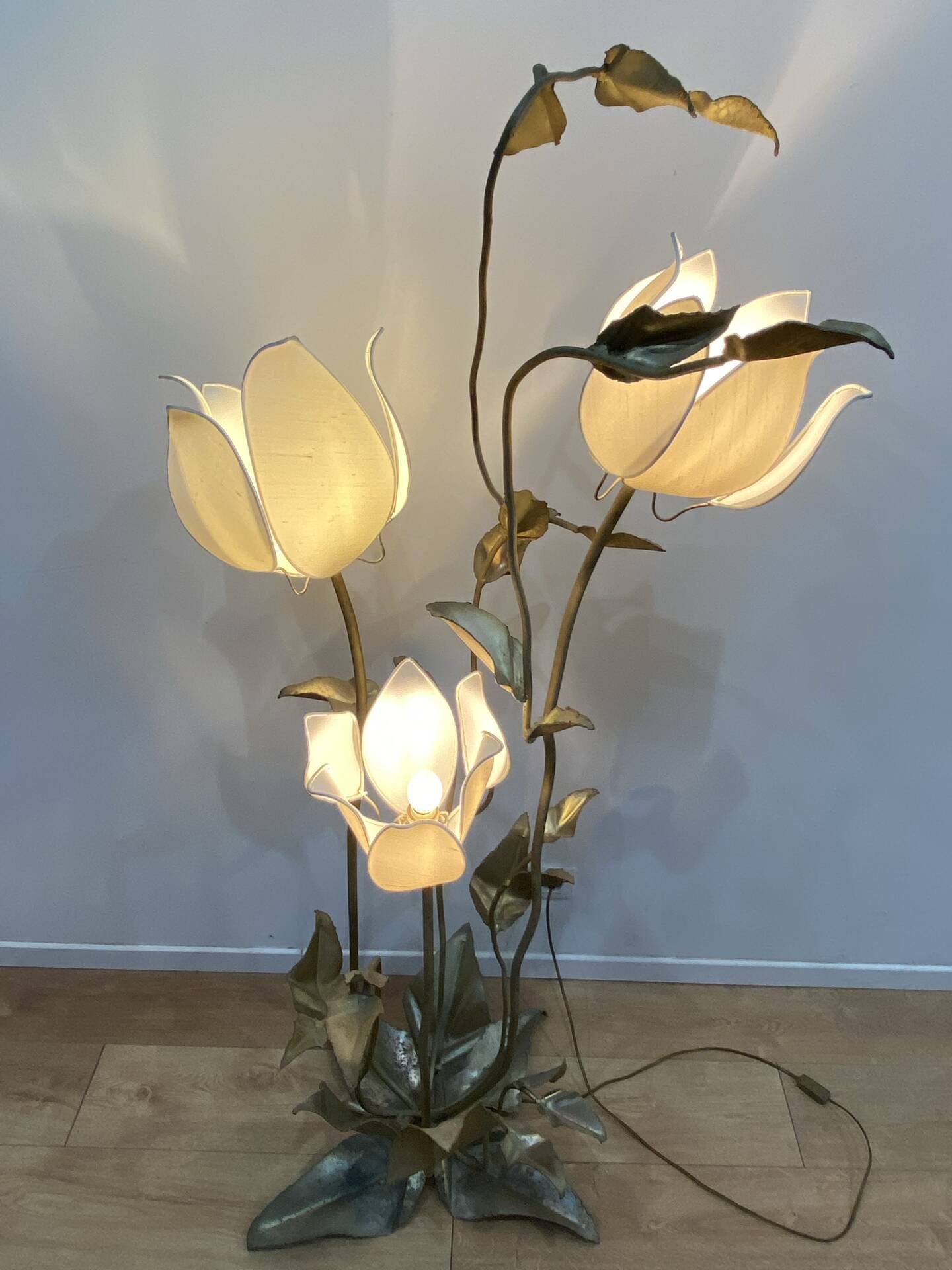 Lampadaire fleurs de lotus