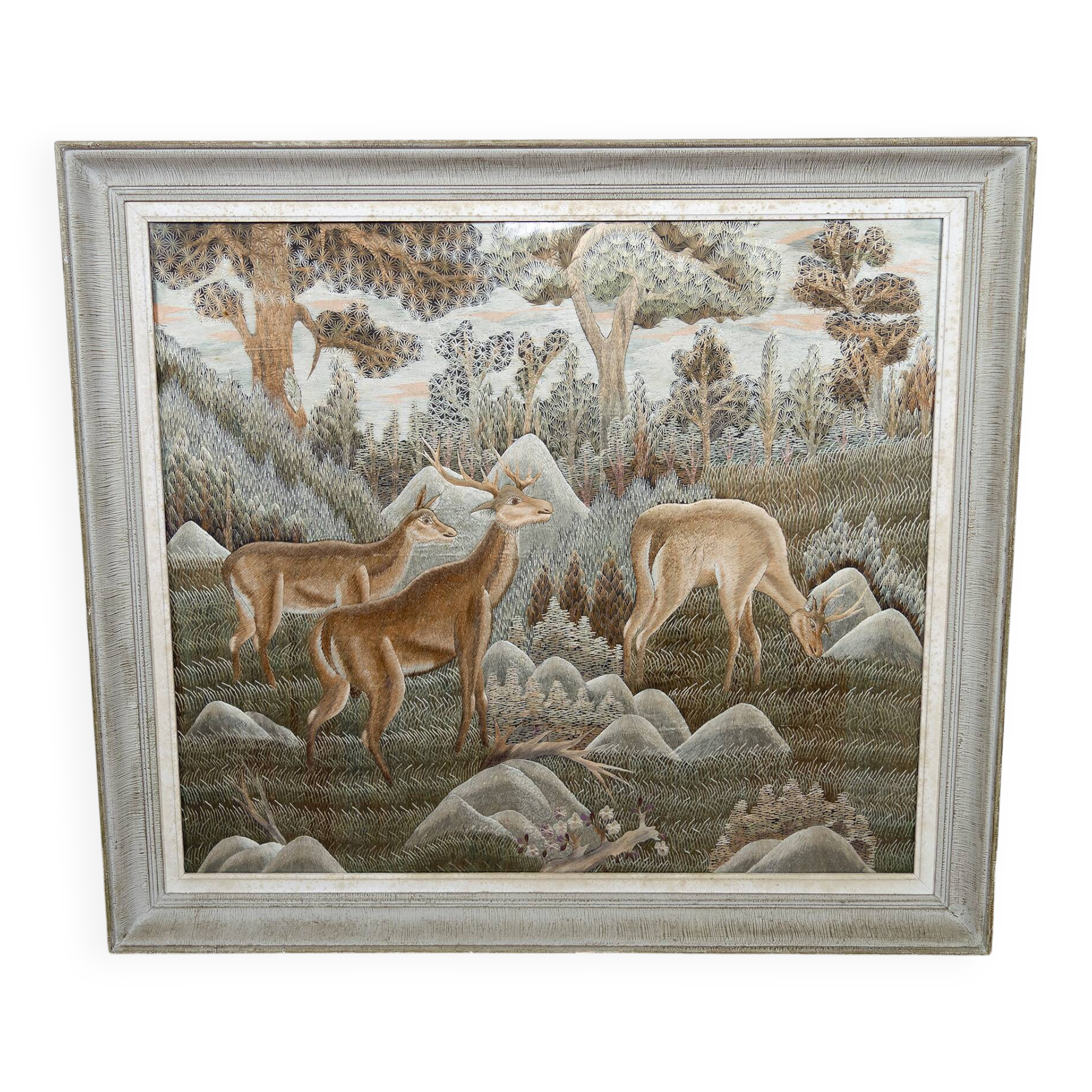Important Indochinese silk embroidered hanging, Deer in the forest, circa 1940