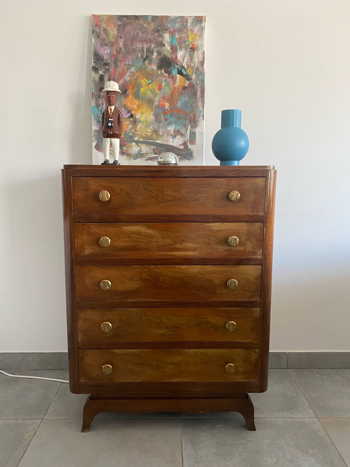 Art Deco walnut chest of drawers with 5 drawers