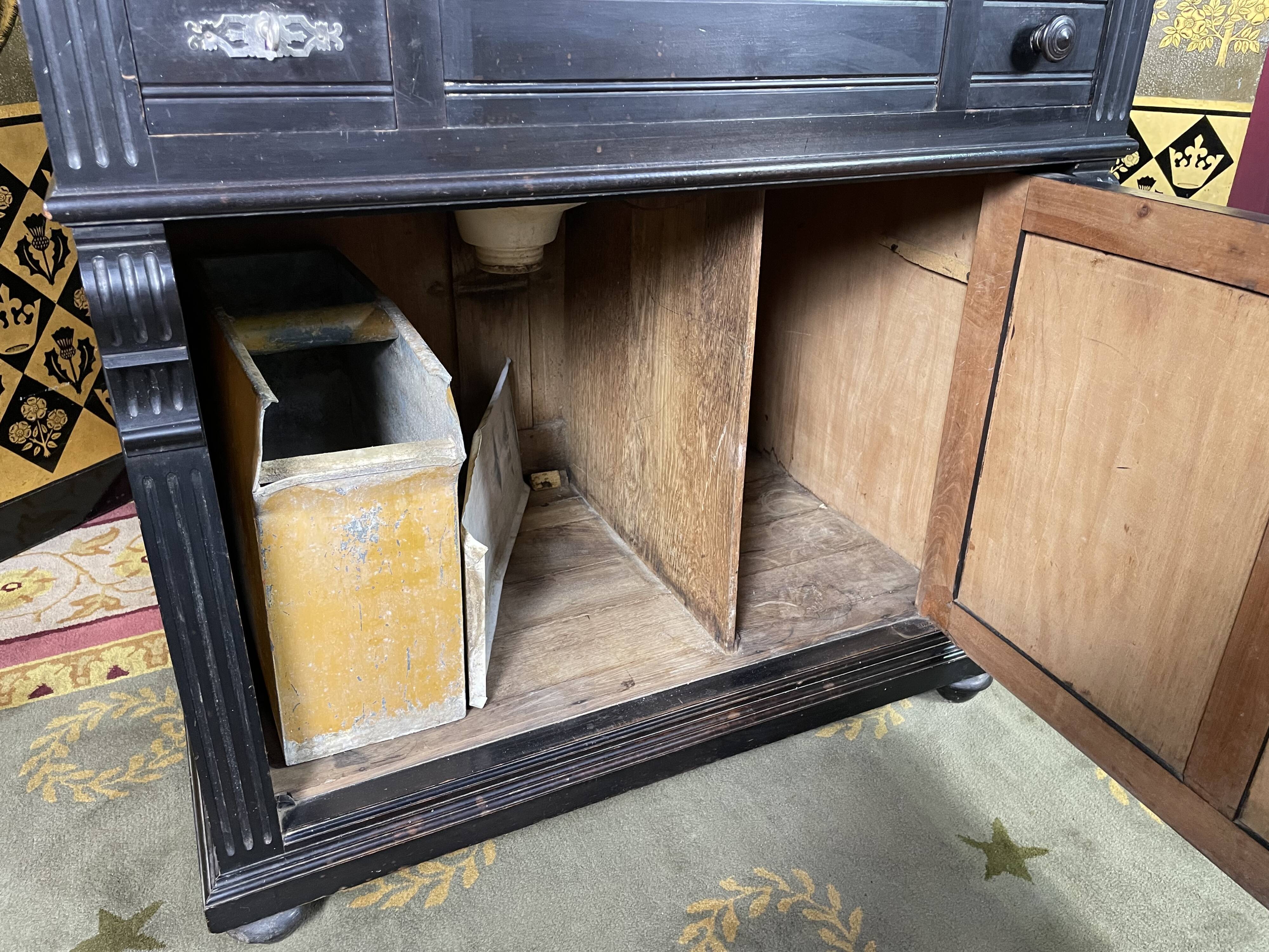 Meuble de toilette à vasque Napoléon III