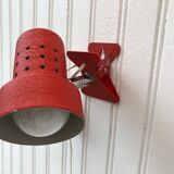 Red-clip lamp