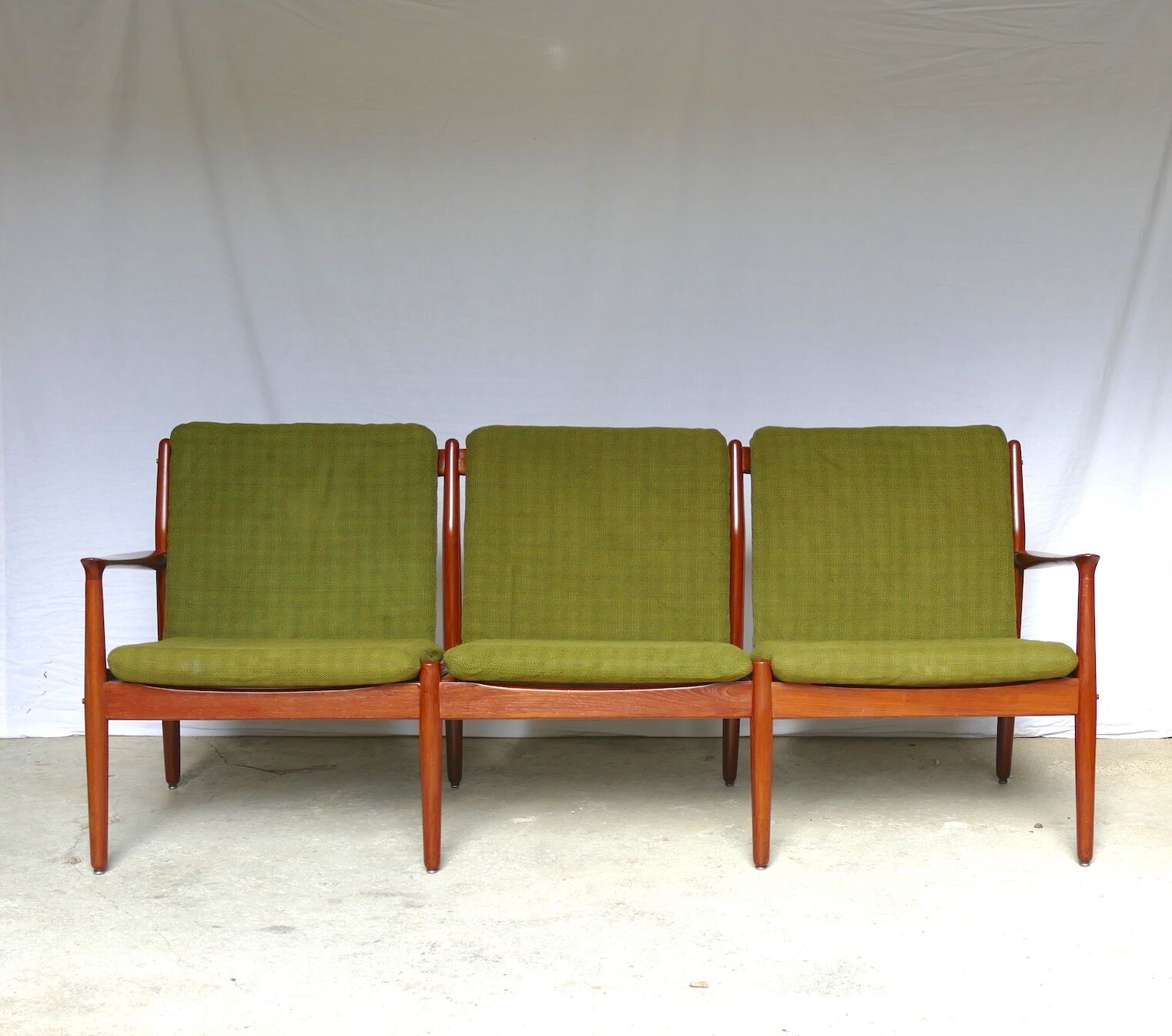 GM5 teak sofa by Svend Age Eriksen