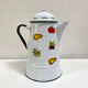 Cafetière vintage en métal émaillé