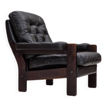Fauteuil danois des années 1970, revêtement en cuir marron, bois de chêne.