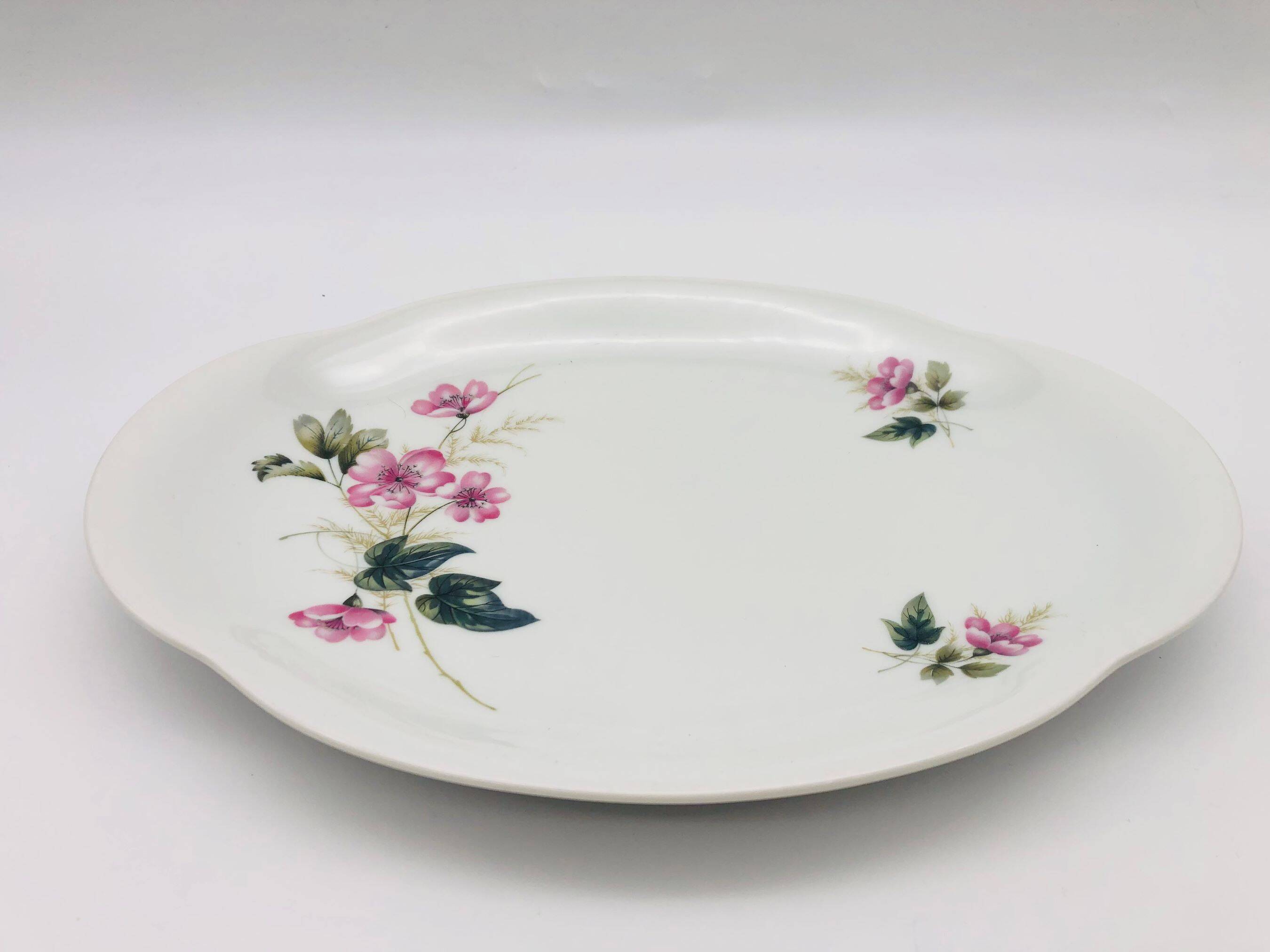 Oval serving dish in Limoges porcelain, Chastagner