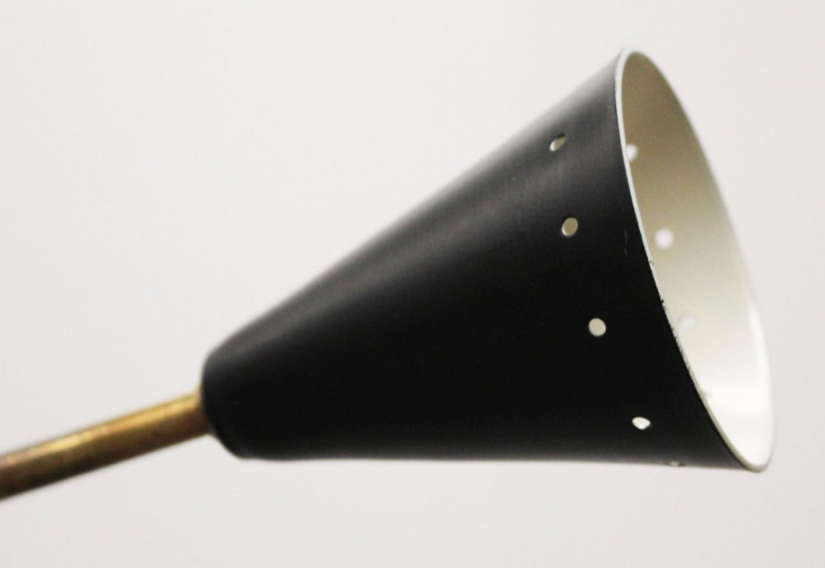 Sputnik 24 arms in black lacquered metal and brass chandelier