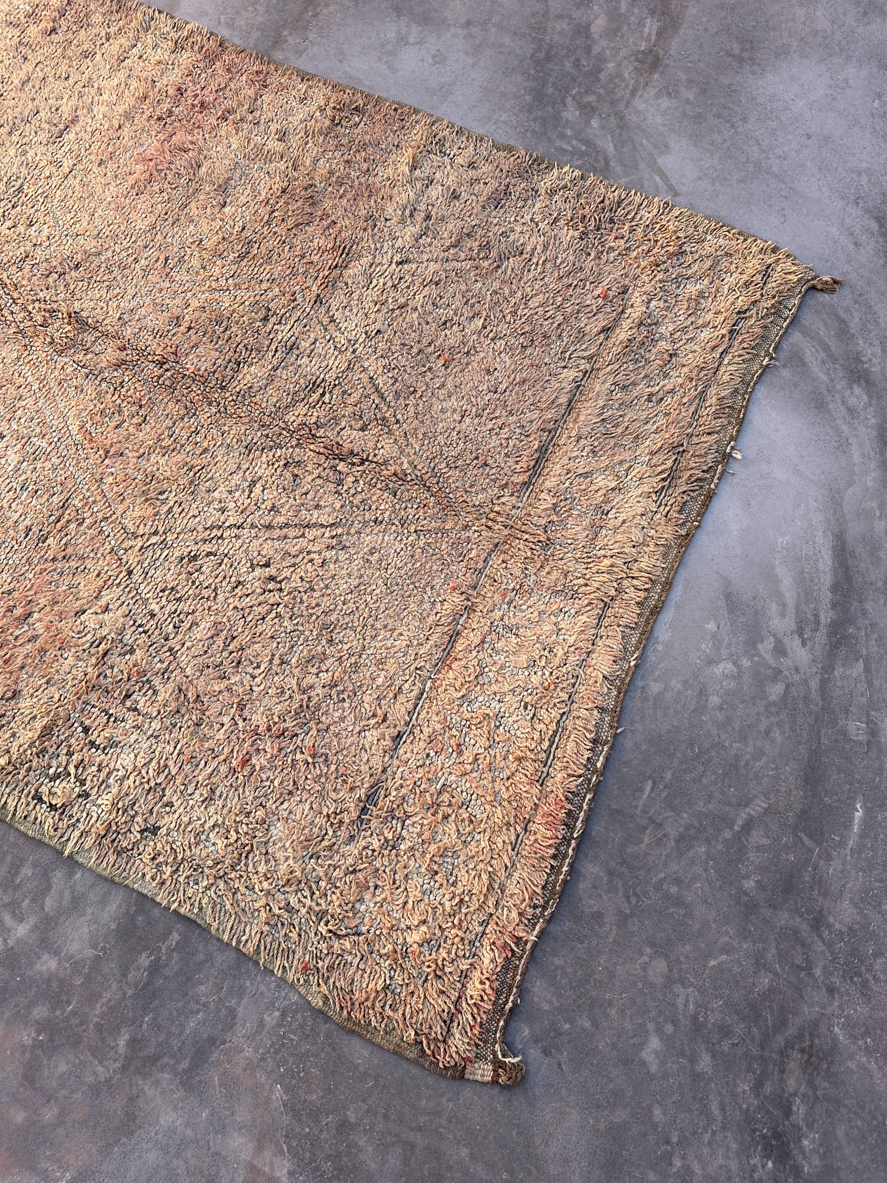 Moroccan rug Beni M'Guild beige - 314 x 192 cm