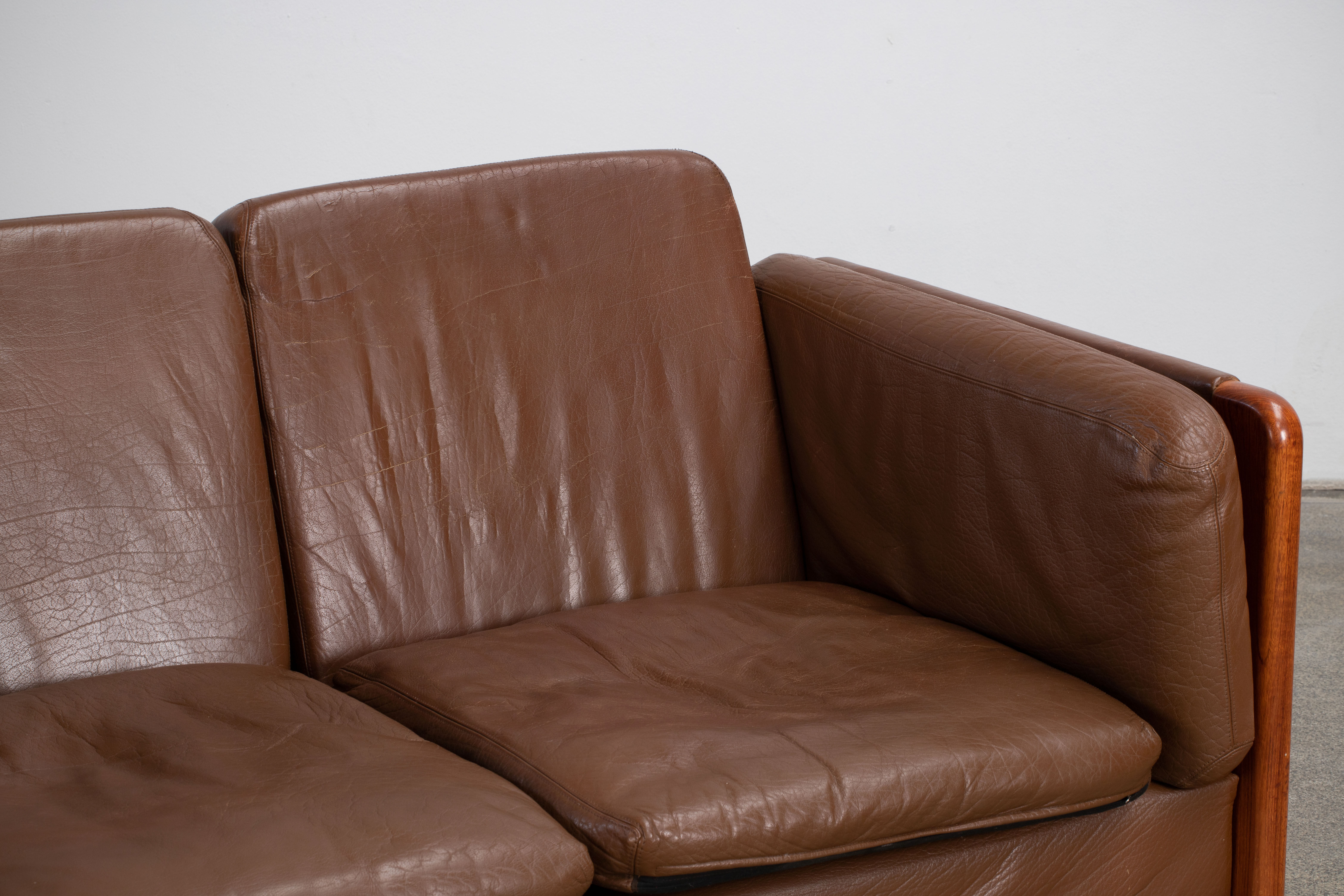 Canapé Scandinave Vintage – 140 cm