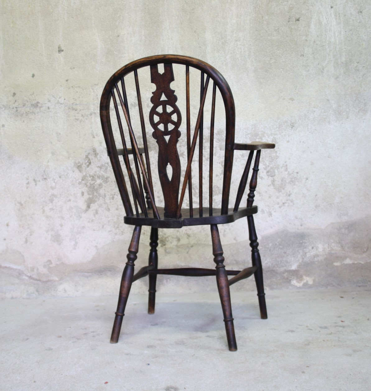 Windsor Wheelback Chair