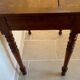 Table d'appoint pieds en bois tourné