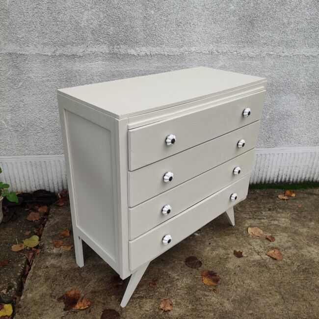 Commode vintage pieds compas
