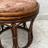 Bamboo footrest with cushion